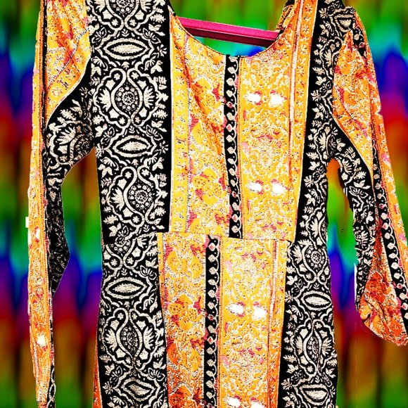 VINTAGE ‘90s Orange Floral Dress - Picture 2 of 2